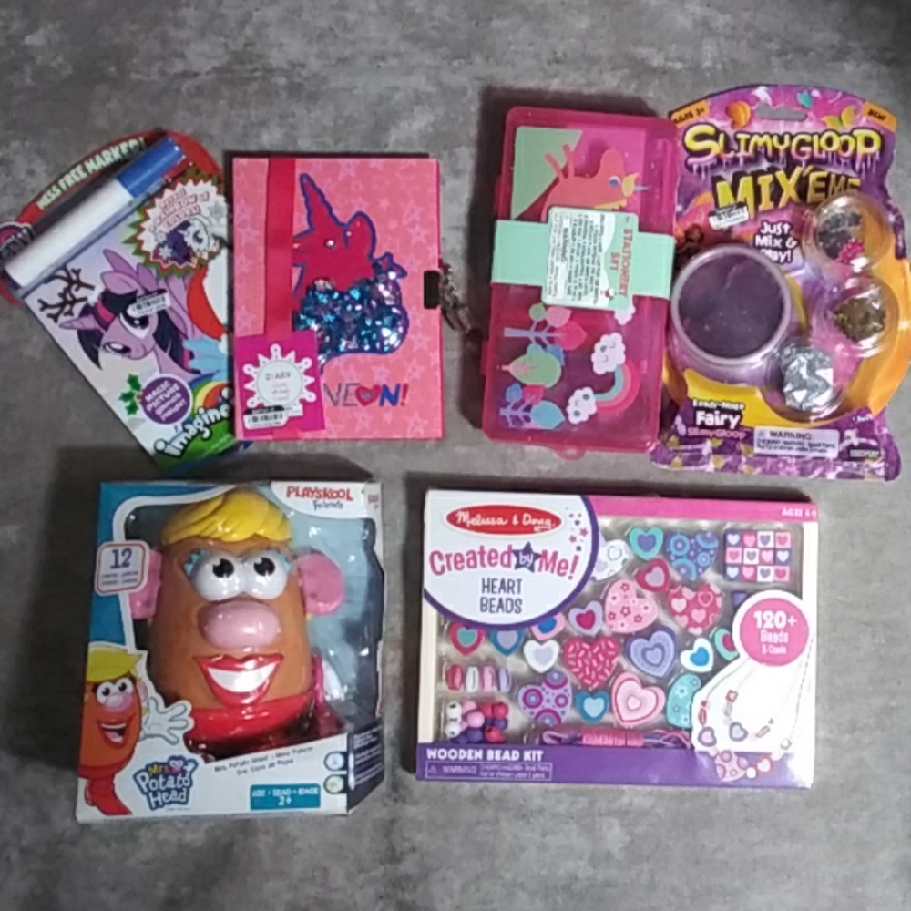 NWT Kids Gift Lot Age 4+ Melissa & Doug Mrs Potato